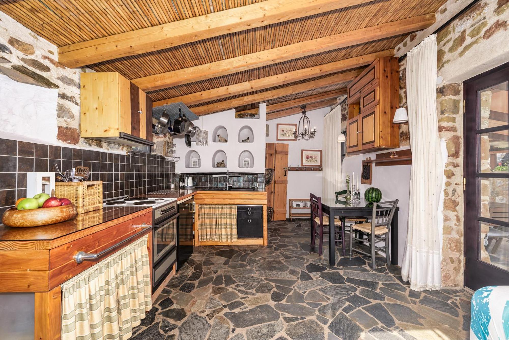 Malsova Maisonette Kotronion  Exteriör bild